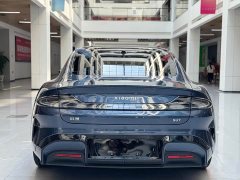 Xiaomi SU7 rear-wheel drive long-range smart driving version - фото 6