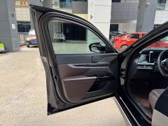 BMW 7 Series 740Li Exclusive Luxury Package - фото 17