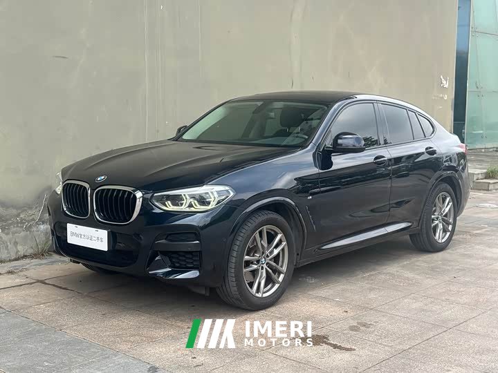 BMW X4 xDrive 25i M - автомобиль из Китая