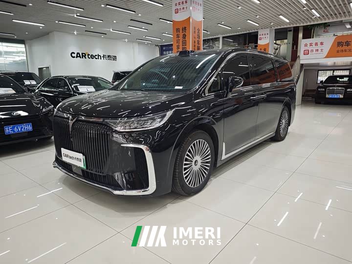 Voyah PHEV Edition - автомобиль из Китая