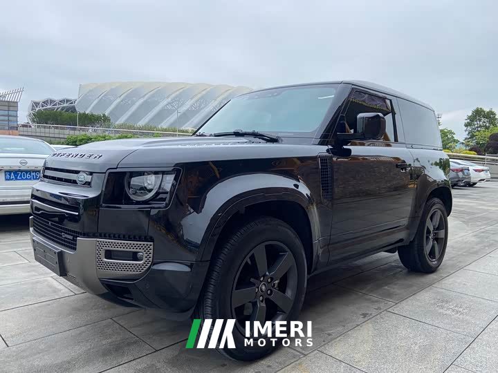 Land Rover 90 2.0T P300 X-DYNAMIC HSE - автомобиль из Китая
