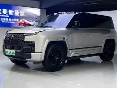Yangwang U8 Luxury Edition - фото 1