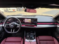 BMW 5 530i Version M - фото 10