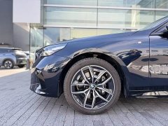 BMW 5 530i Version M - фото 4