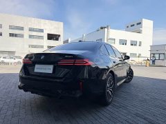 BMW 5 530i Version M - фото 5