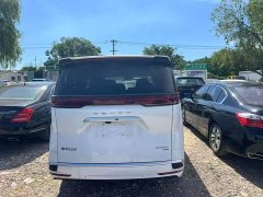 Denza D9 DM-i smart driving version 1020 four-wheel drive flagship - фото 6