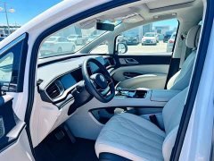 Denza D9 DM-i smart driving version 1020 four-wheel drive flagship - фото 9