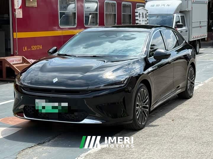 Baojun Xiangjing PHEV 140km Official Edition - автомобиль из Китая