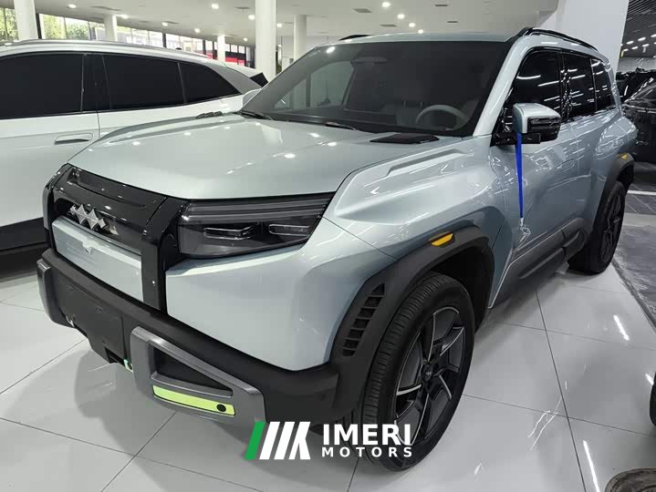 Fangchengbao Titan 3 501KM AWD Max - автомобиль из Китая