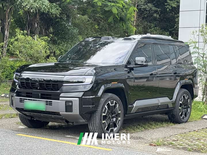 Fangchengbao Leopard 8 Zhiyong Flagship UAV Edition 6-Seater - автомобиль из Китая