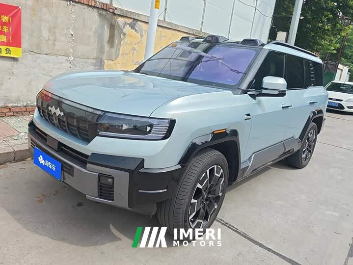 Fangchengbao Leopard 8 Zhiyong Luxury Edition 6-Seater