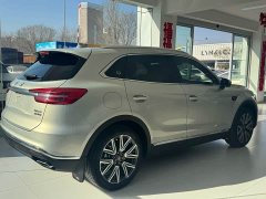 Hongqi HS5 2022 facelift 2.0T Zhilian Qixiang four-wheel drive version - фото 4