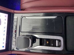 Hongqi H5 PHEV 130 Hybrid Edition - фото 12