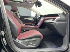 Hongqi H5 PHEV 130 Hybrid Edition - фото 8