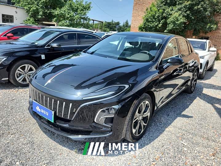 Hongqi E-QM5 2023 basic travel version - автомобиль из Китая