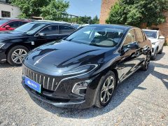 Hongqi E-QM5 2023 basic travel version - фото 1