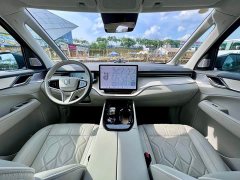 Volvo EM90 2025 Ultra six-seater - фото 10