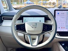 Volvo EM90 2025 Ultra six-seater - фото 12