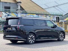 Volvo EM90 2025 Ultra six-seater - фото 5