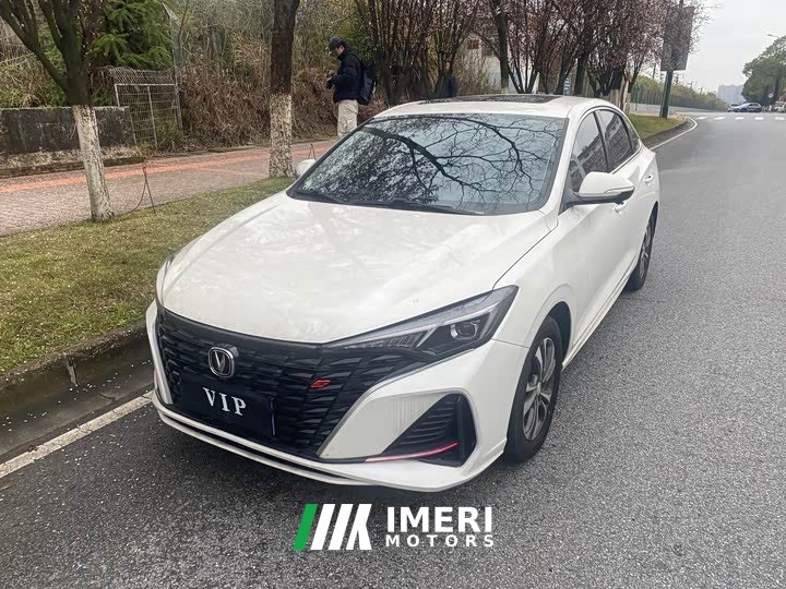 Changan EADO PLUS Blue Whale NE 1.4T GDI DCT flagship