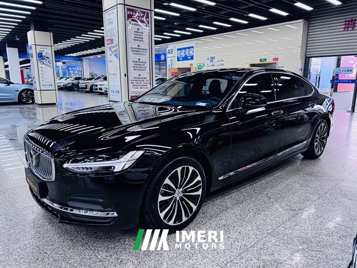 Volvo S90 B5 Luxury Edition - автомобиль из Китая