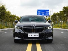 BMW 5 Series 530Li Exclusive M Sports Package - фото 2