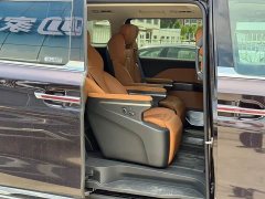 Hongqi HQ9 PHEV 2.0T AWD Business Edition - фото 9