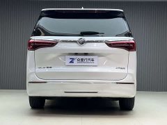 Buick GL8 ES Lu Zun smart flagship - фото 2