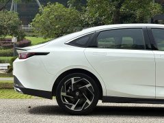 Changan Yida Blue Whale NE 1.5T GDI DCT flagship - фото 8