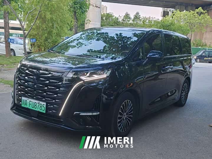 Denza D9 2022 DM-i 970 four-wheel drive flagship - автомобиль из Китая