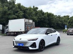Changan UNI-V 2024 1.5T high-energy version - фото 1