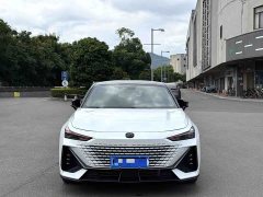Changan UNI-V 2024 1.5T high-energy version - фото 2