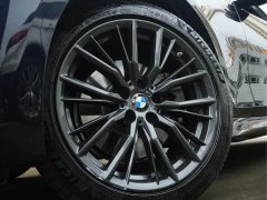 BMW 3 Series 330Li xDrive M Sports Night Package - фото 11