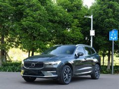 Volvo XC60 B5 four-wheel drive Zhiyuan Deluxe Edition - фото 1