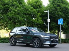 Volvo XC60 B5 four-wheel drive Zhiyuan Deluxe Edition - фото 3