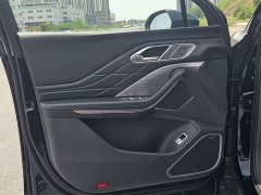 FAW Hongqi HS7 PHEV 2.0T PHEV four-wheel drive Qichang version 6 seats - фото 10
