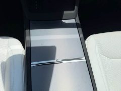 Tesla Model 3 2025 facelift rear-wheel drive version - фото 12