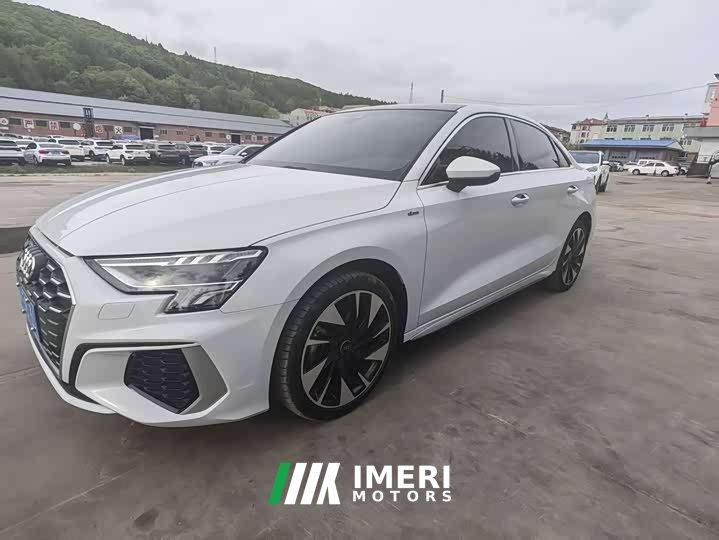 Audi A3 A3L Limousine 35 TFSI Fashion Version - автомобиль из Китая