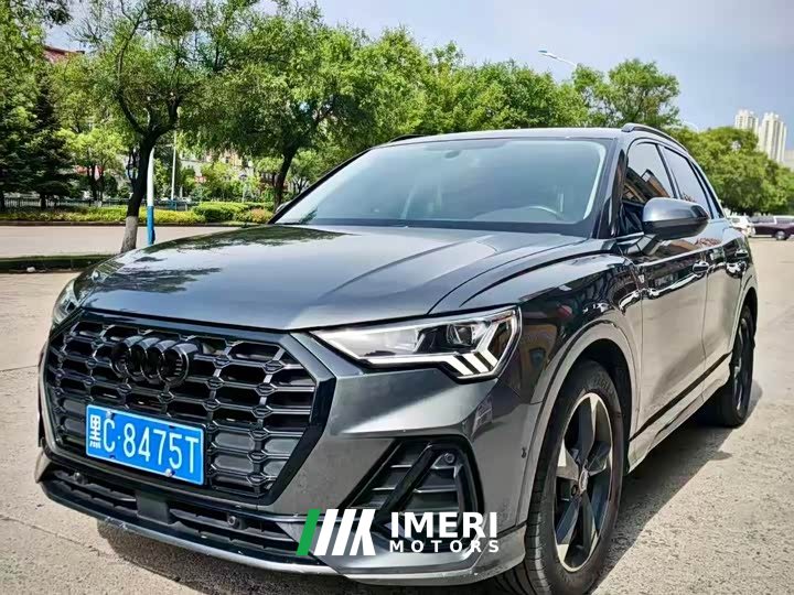 Audi Q3 2022 35 TFSI Stylish Dynamic - автомобиль из Китая