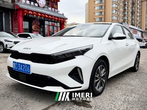 2023 Kia K3 1.5L CVT Deluxe Edition - автомобиль из Китая