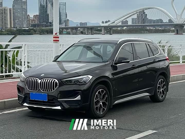 BMW X1 sDrive20Li Deluxe Version - автомобиль из Китая