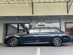 BMW 5 Series Facelift 530Li Exclusive M Sports Package - фото 3