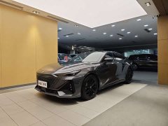 Changan UNI-V 1.5T Smart Pilot Edition - фото 1
