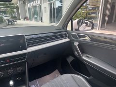 Volkswagen Tiguan L 330TSI automatic two-wheel drive comfort version - фото 10