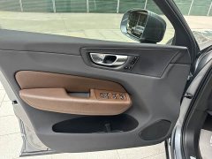 Volvo XC60 T5 four-wheel drive Zhiyuan Deluxe Edition - фото 16