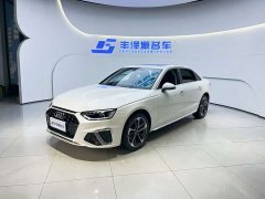 Audi A4L 40 TFSI Fashionable and Dynamic - фото 1