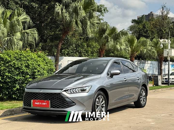 BYD Qin PLUS Honor Edition DM-i 55KM Leading Type - автомобиль из Китая