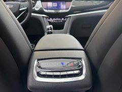 Cadillac XT6 2020 28T six-seat four-wheel drive luxury sports - фото 13