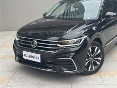 Volkswagen Tiguan L 330TSI automatic two-wheel drive R-Line version - фото 2