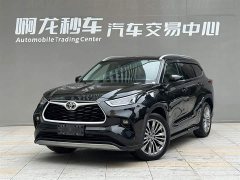 Toyota Highlander 2022 380T four-wheel drive premium version 7 seats - фото 1